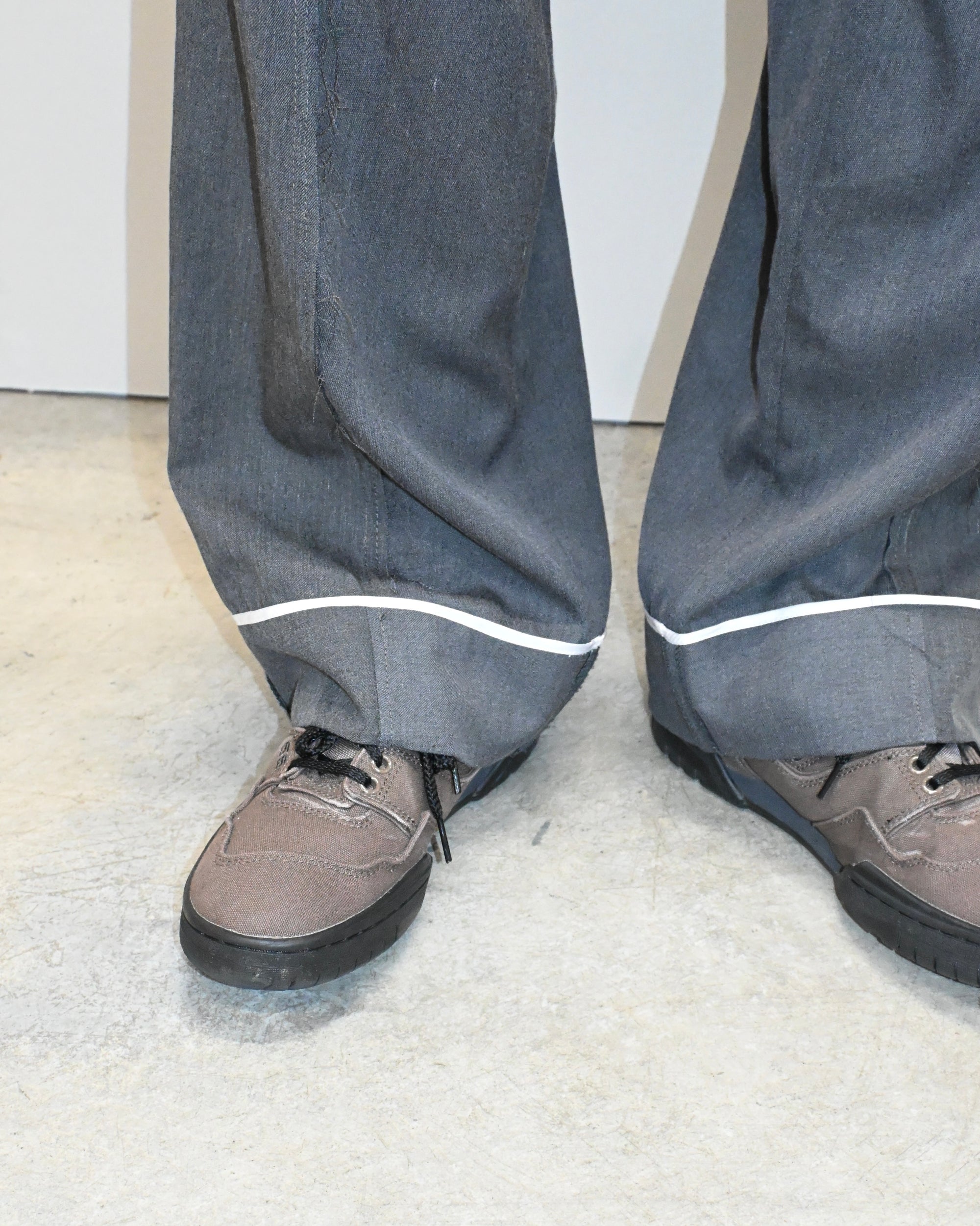 ID26-046-M / docking straight slacks【A】