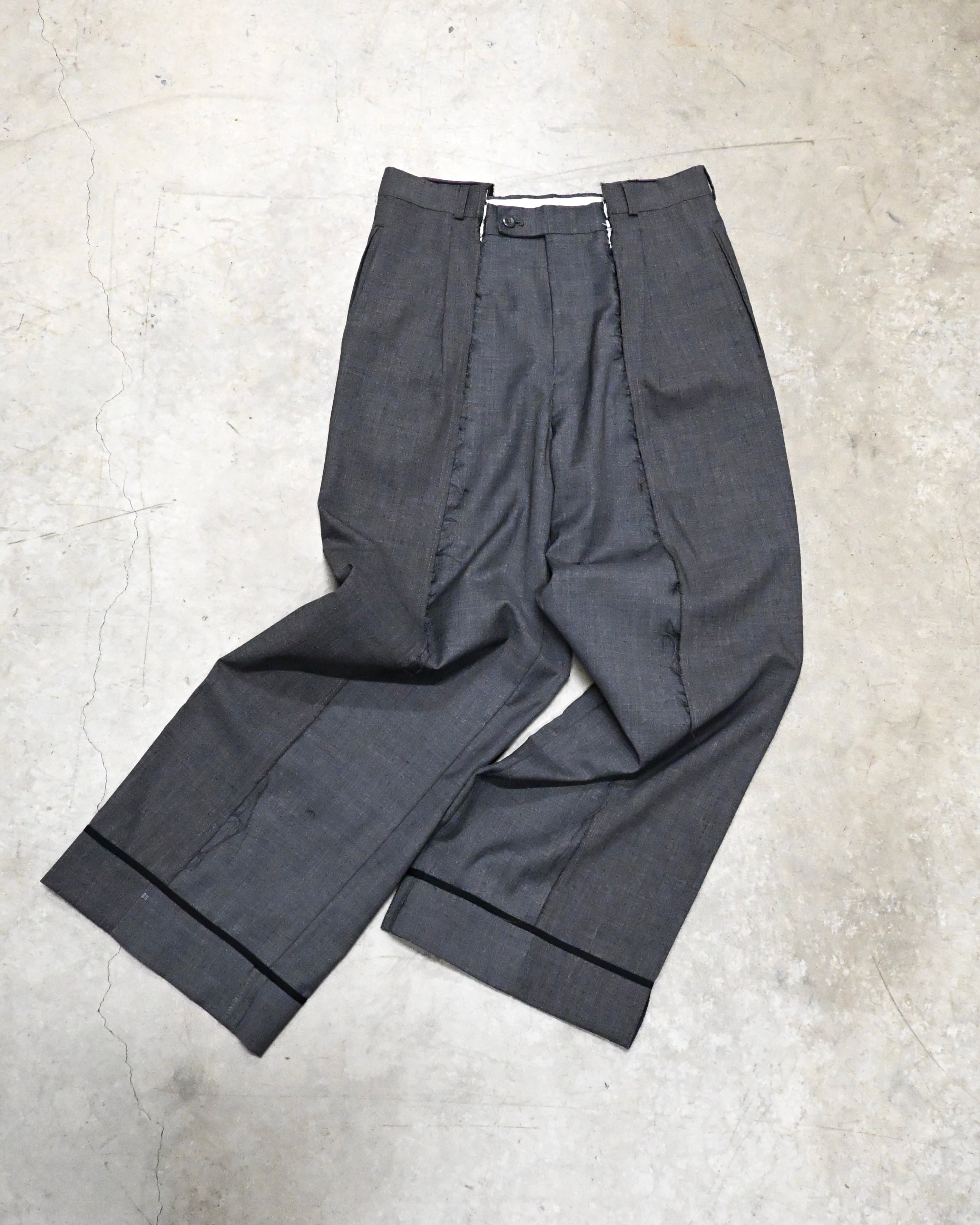 ID26-046-M / docking straight slacks【B】
