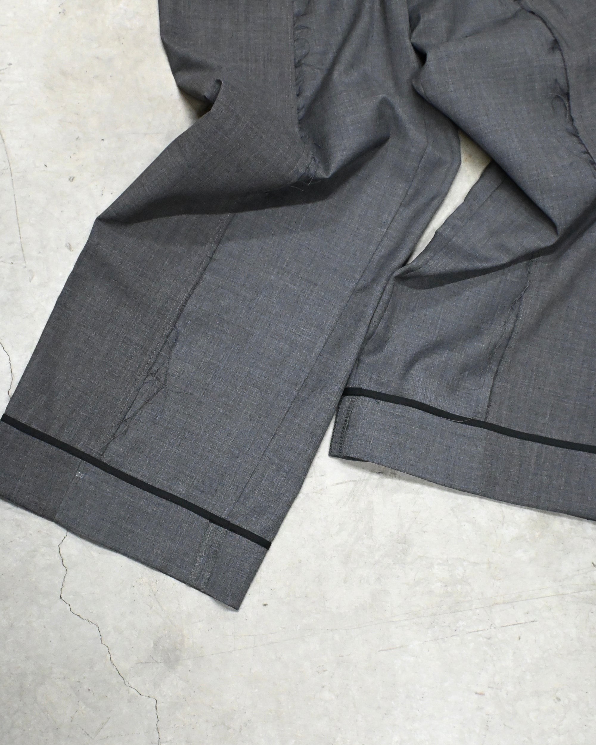 ID26-046-M / docking straight slacks【B】
