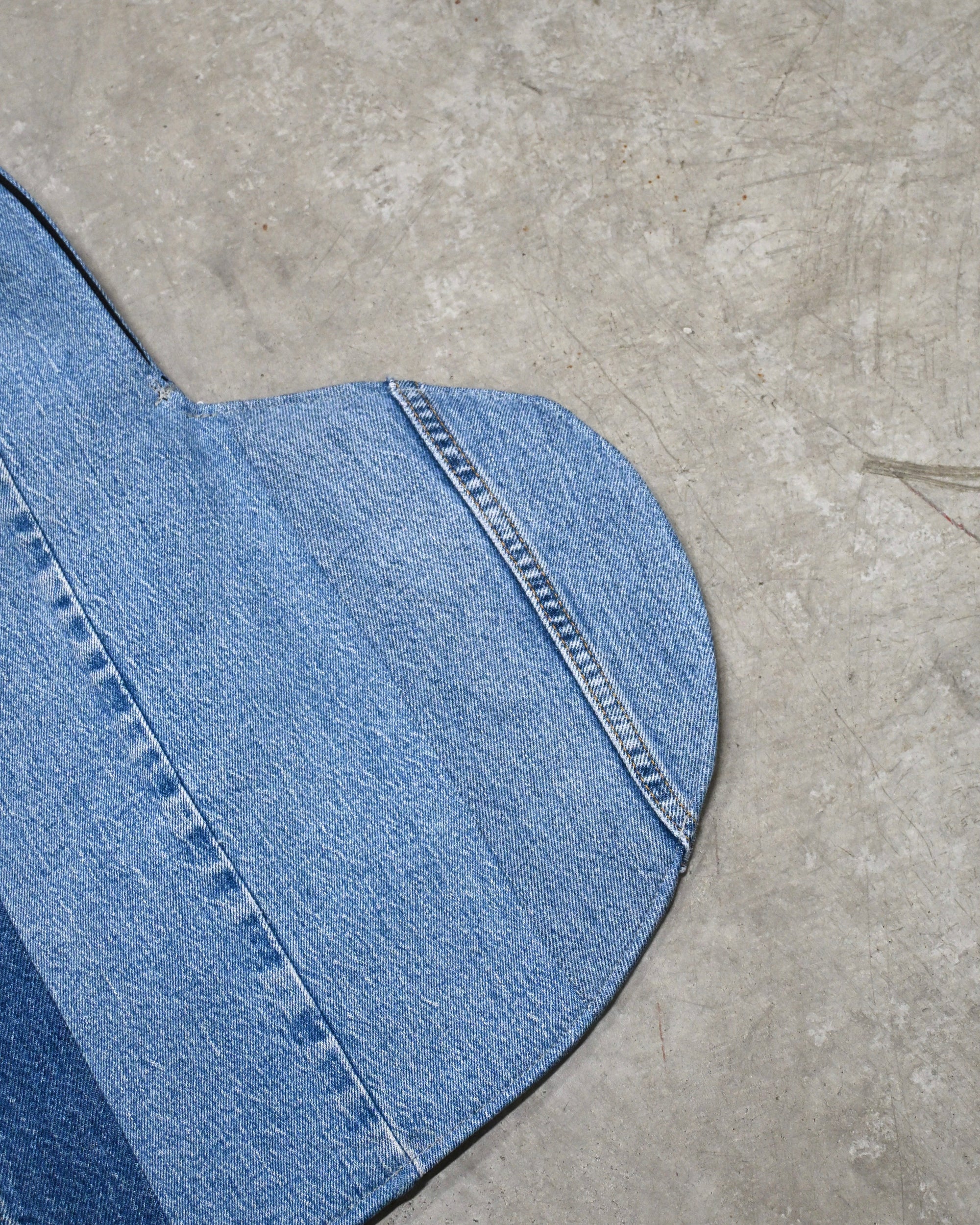 ID26-034-F /  denim heart bag【C】