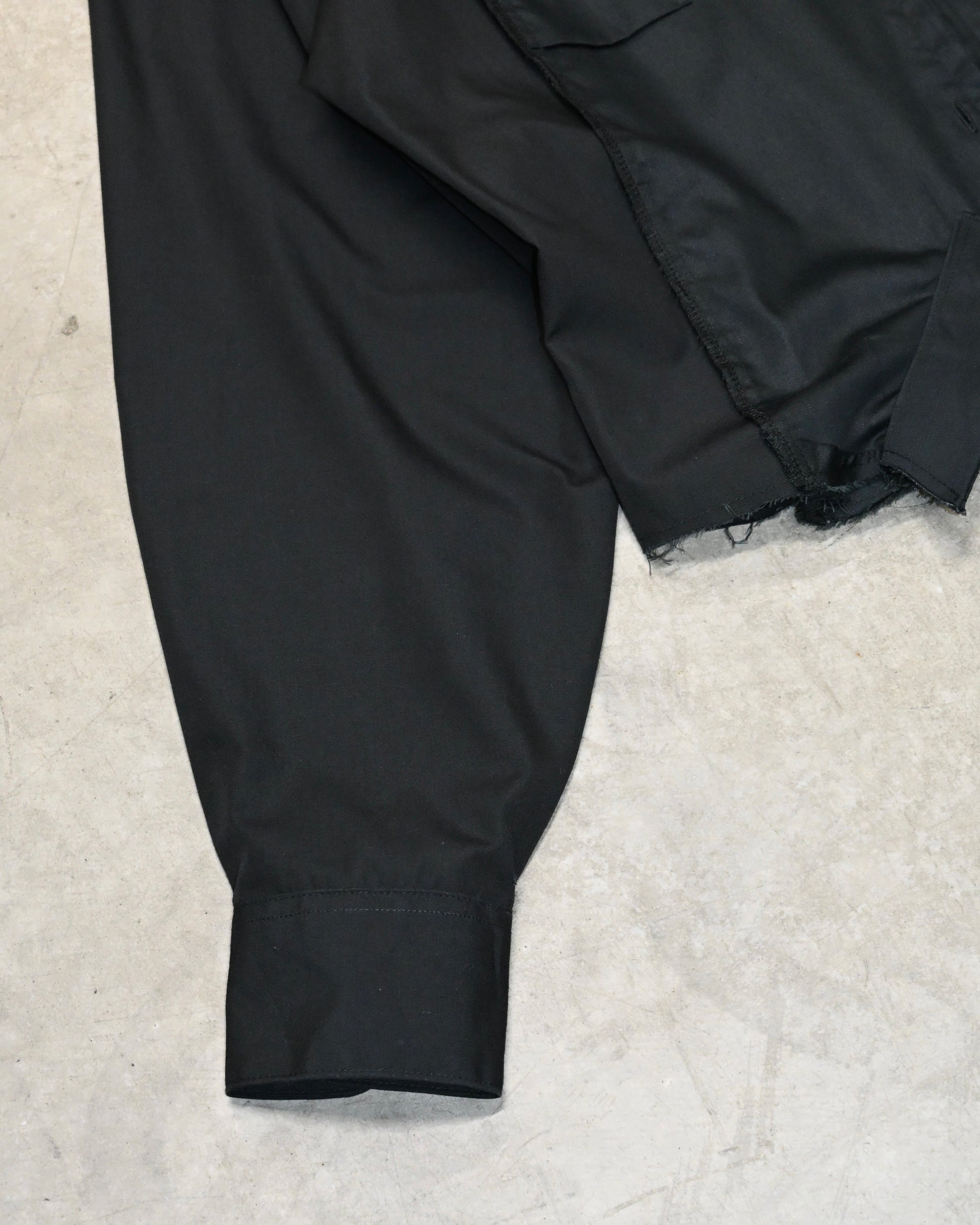 ID26-019-02-F / mirrored zip shirt【B】
