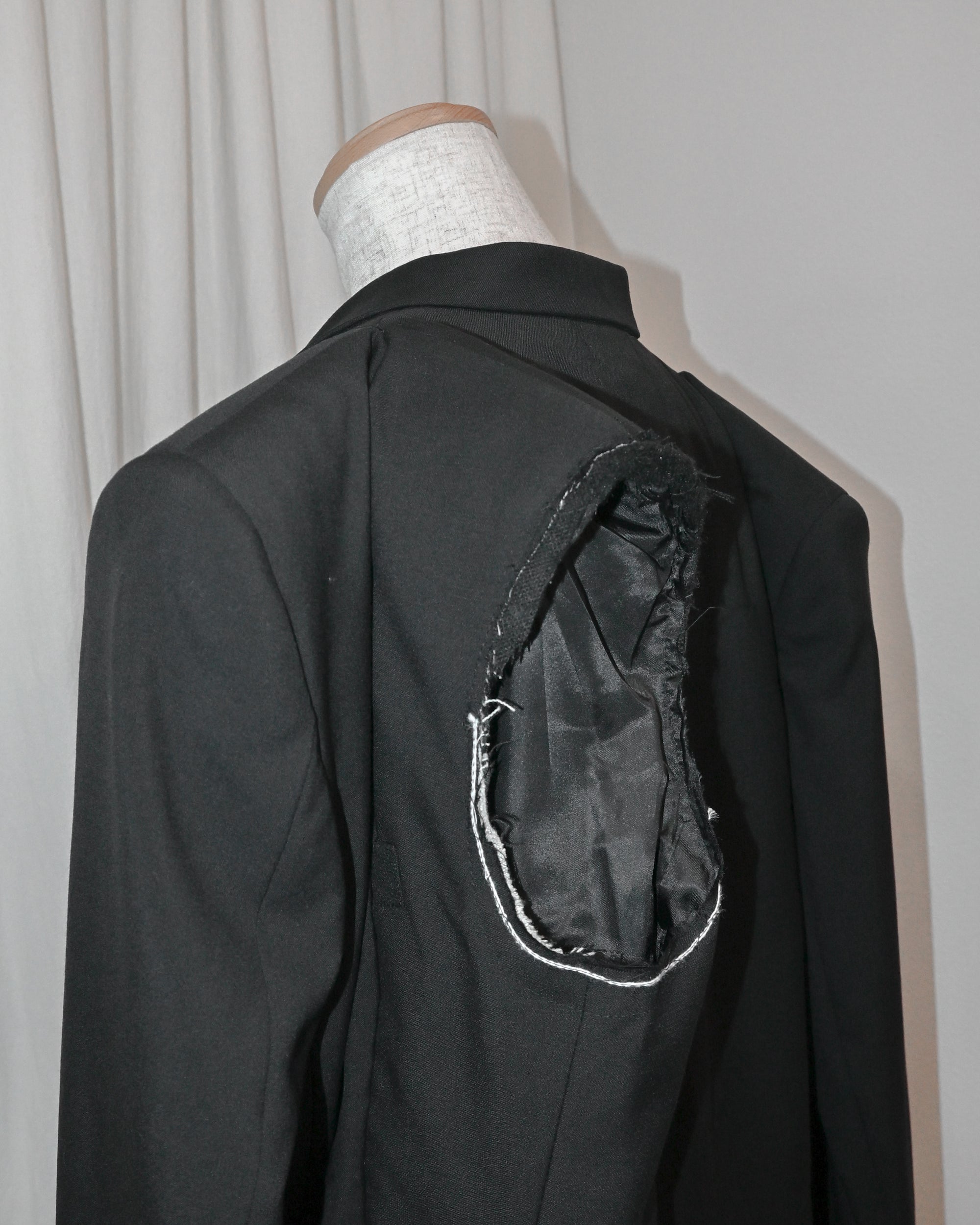 ID26-011-F / avant-garde tailored 【B】