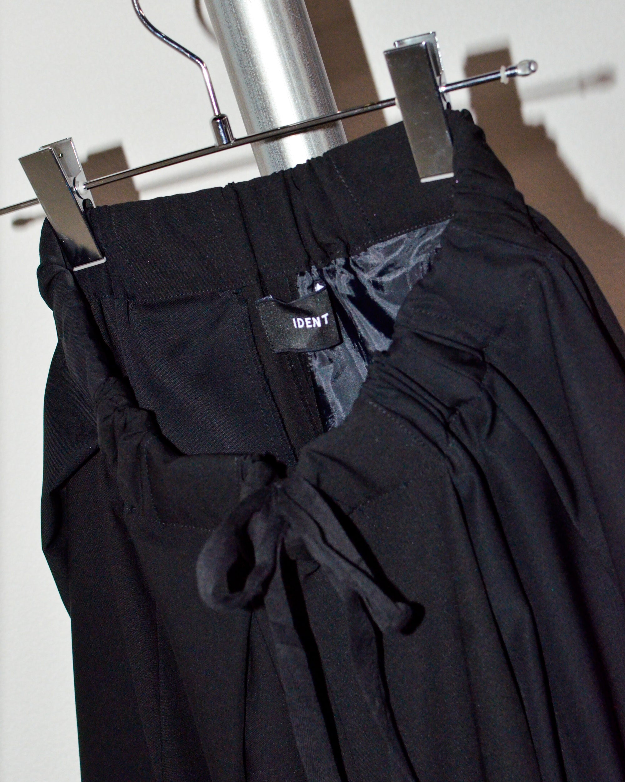 ID26-005-01-F / rebuild slacks skirt【C】