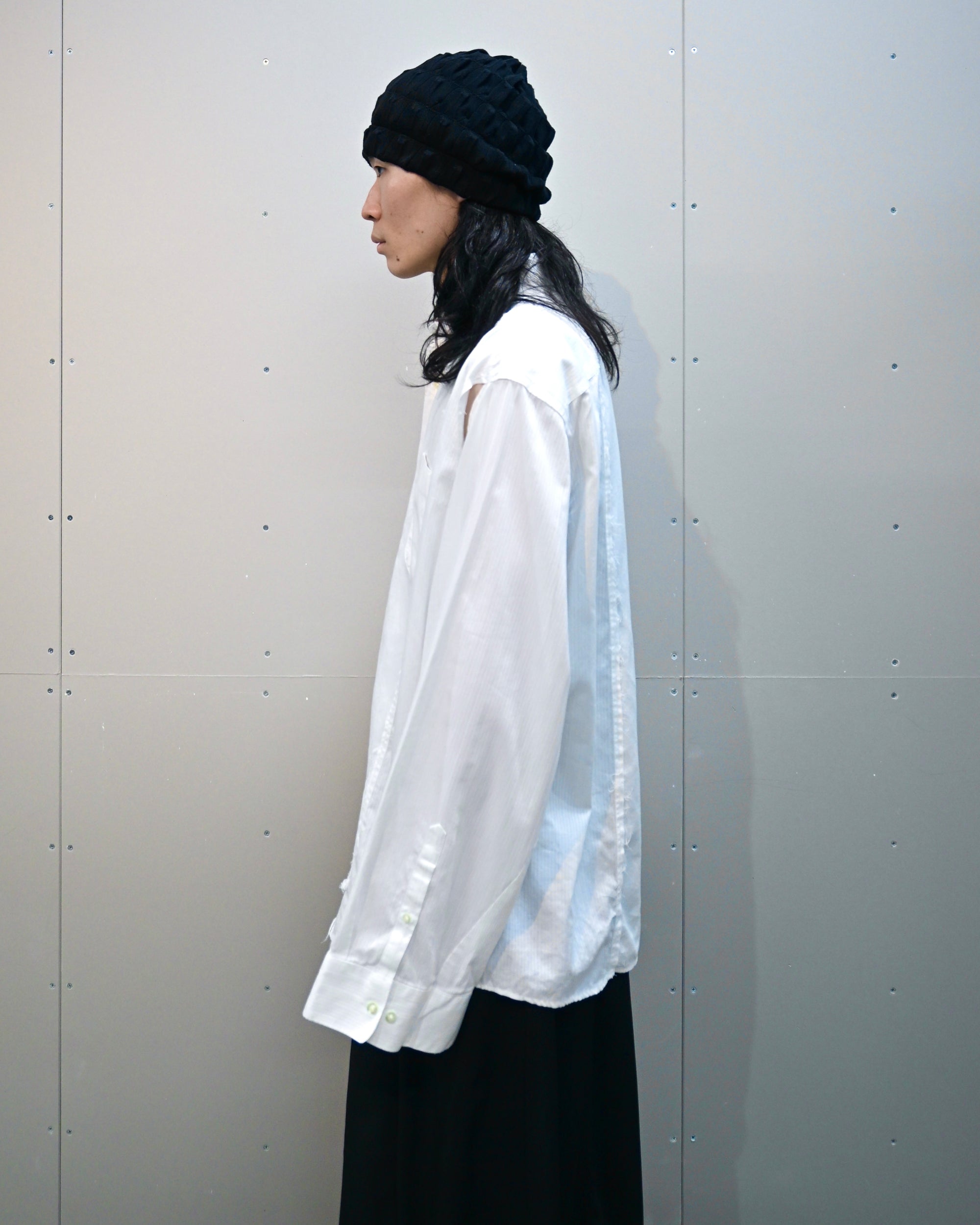 ID26-035-F / slit cape shirt【C】
