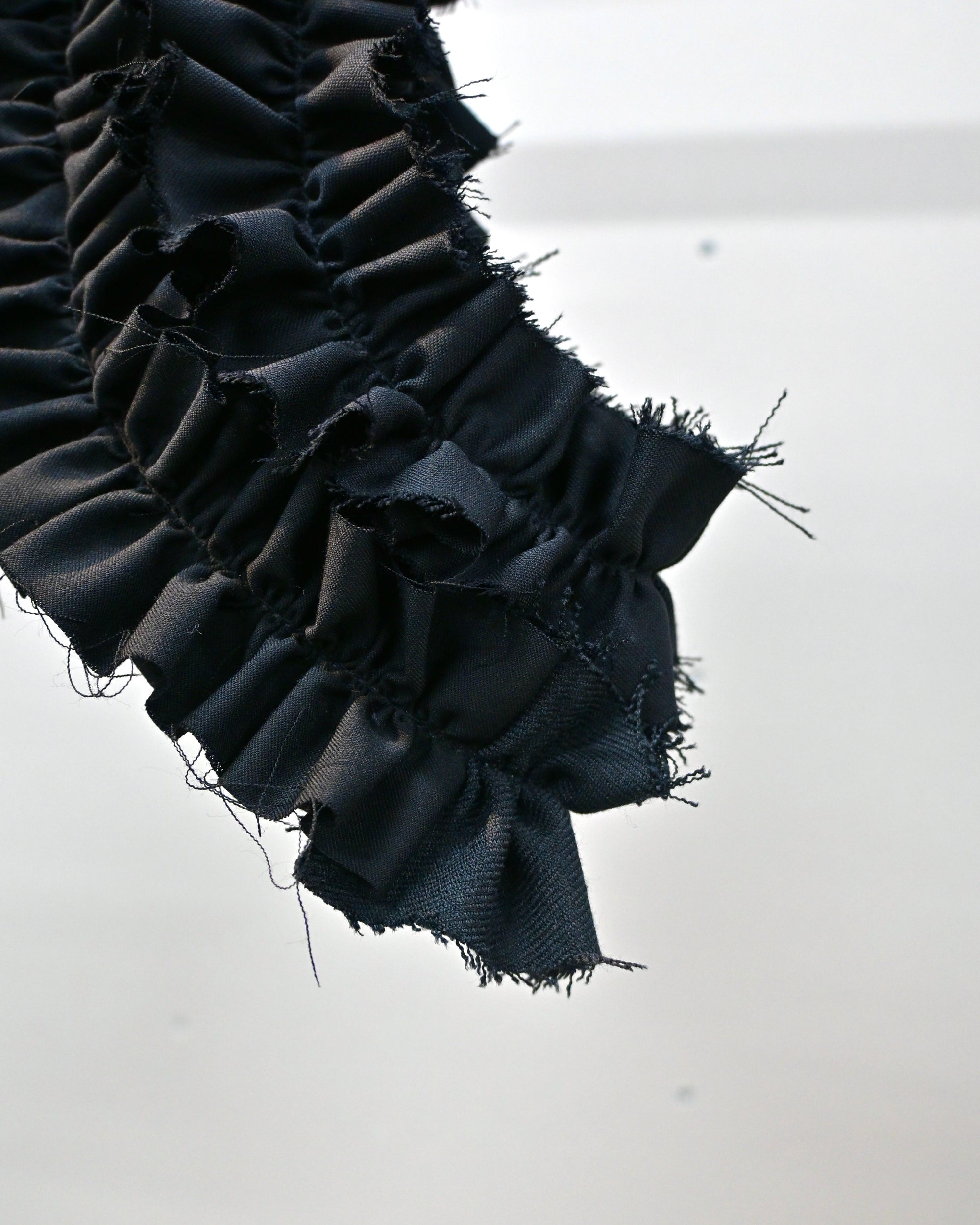 ID26-030-01-F / tailored frill harness【B】