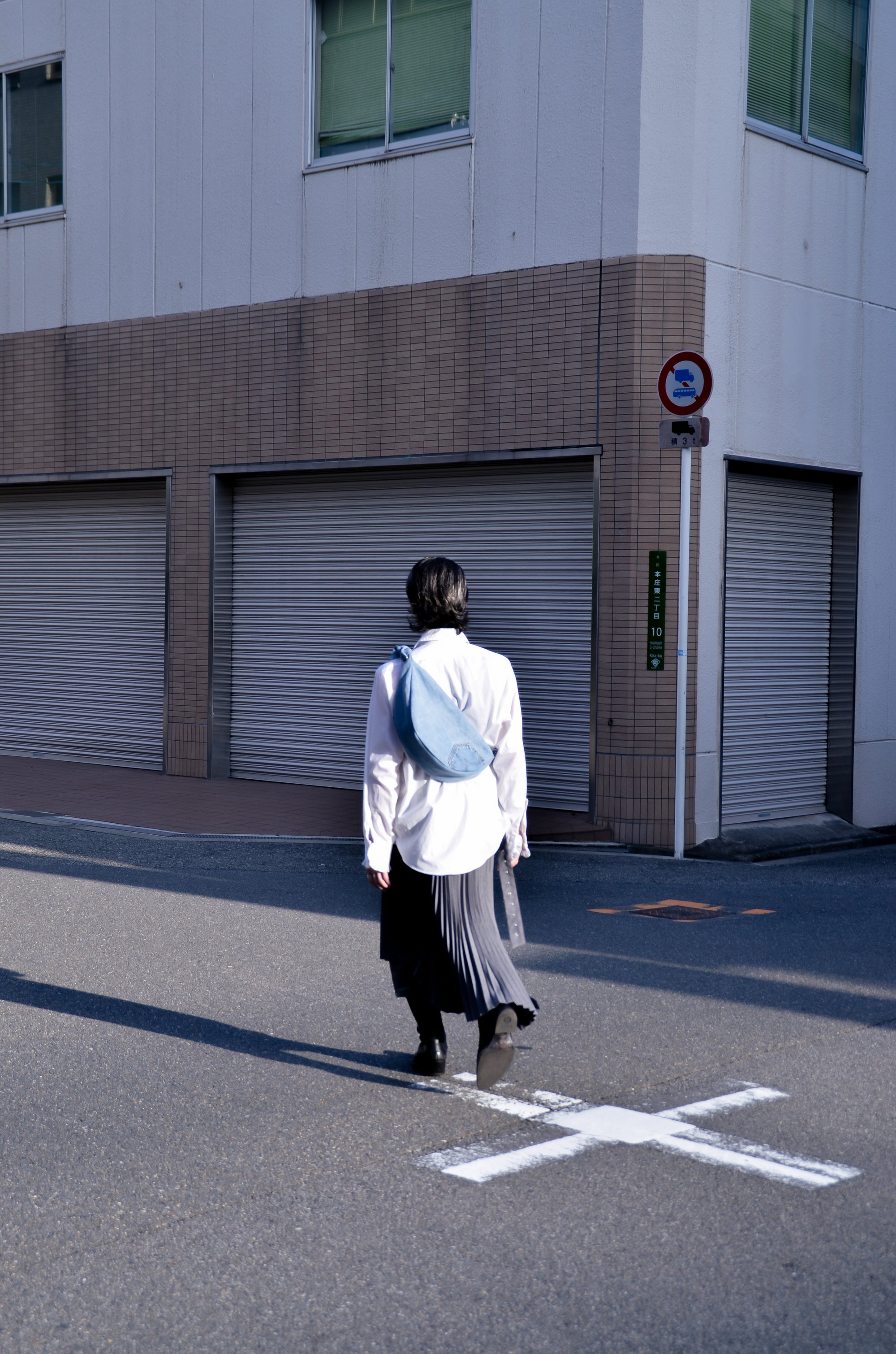 UE-003 / Asymmetrical Pleated Skirt