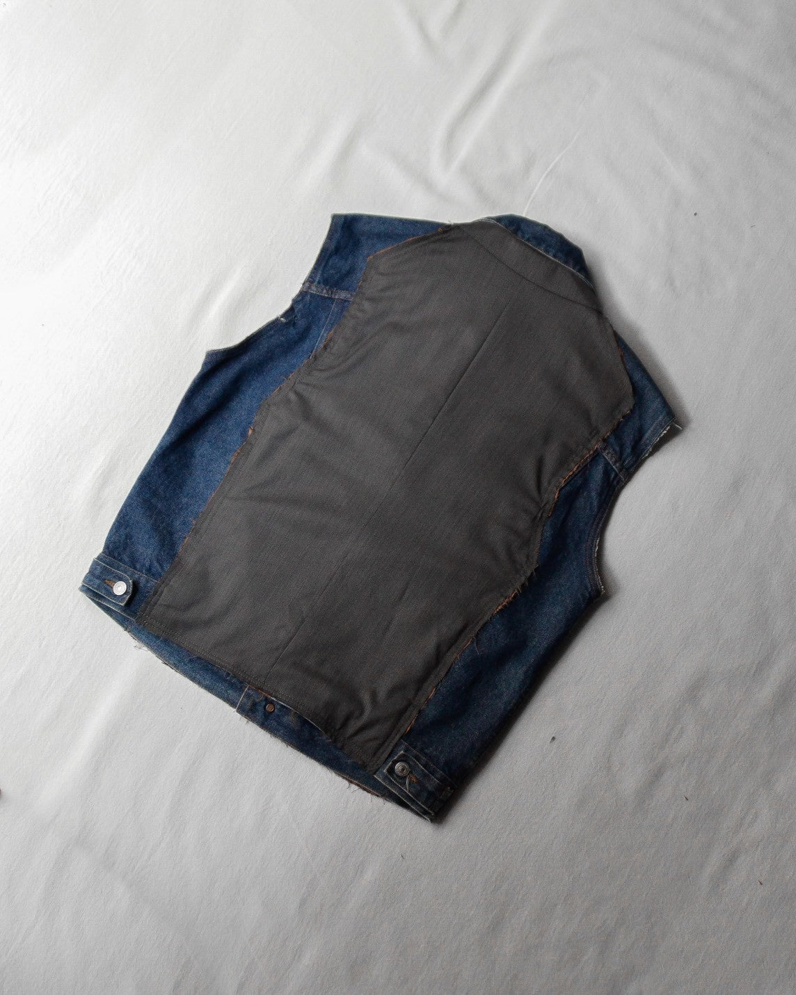 ID25-021 / hybrid layered vest【A】