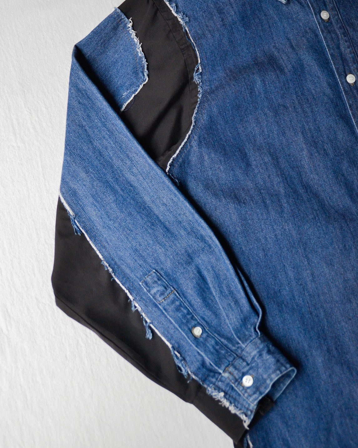 ID25-019 / docking fake layered shirt【A】