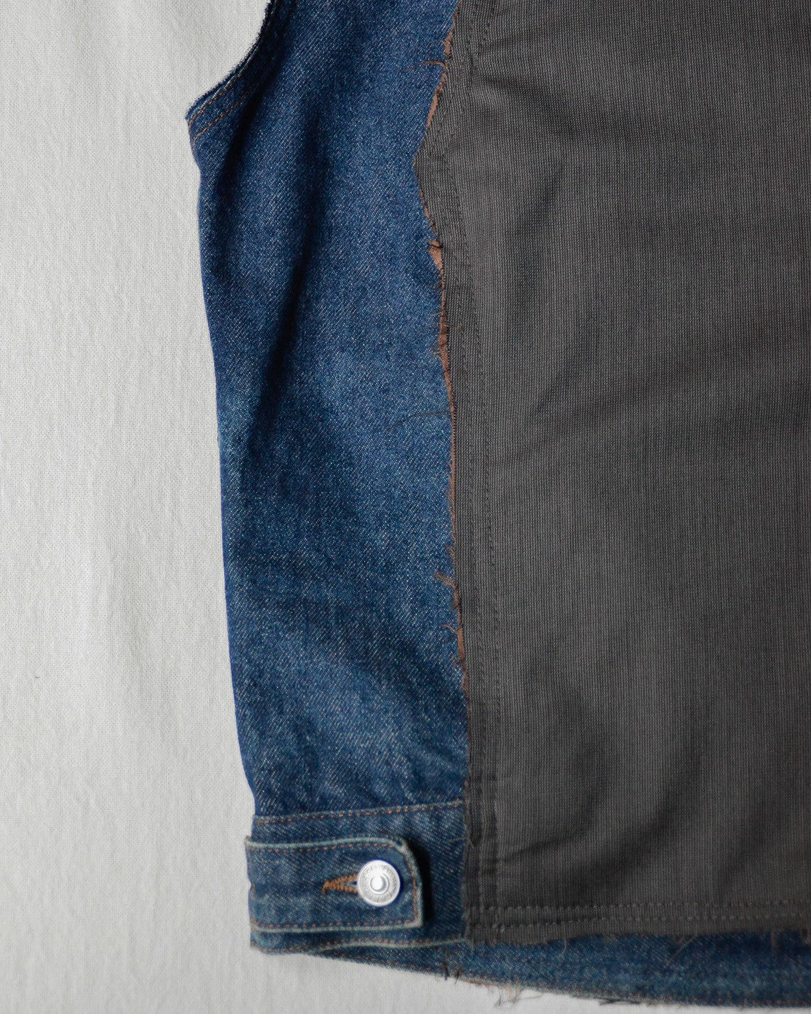 ID25-021 / hybrid layered vest【A】