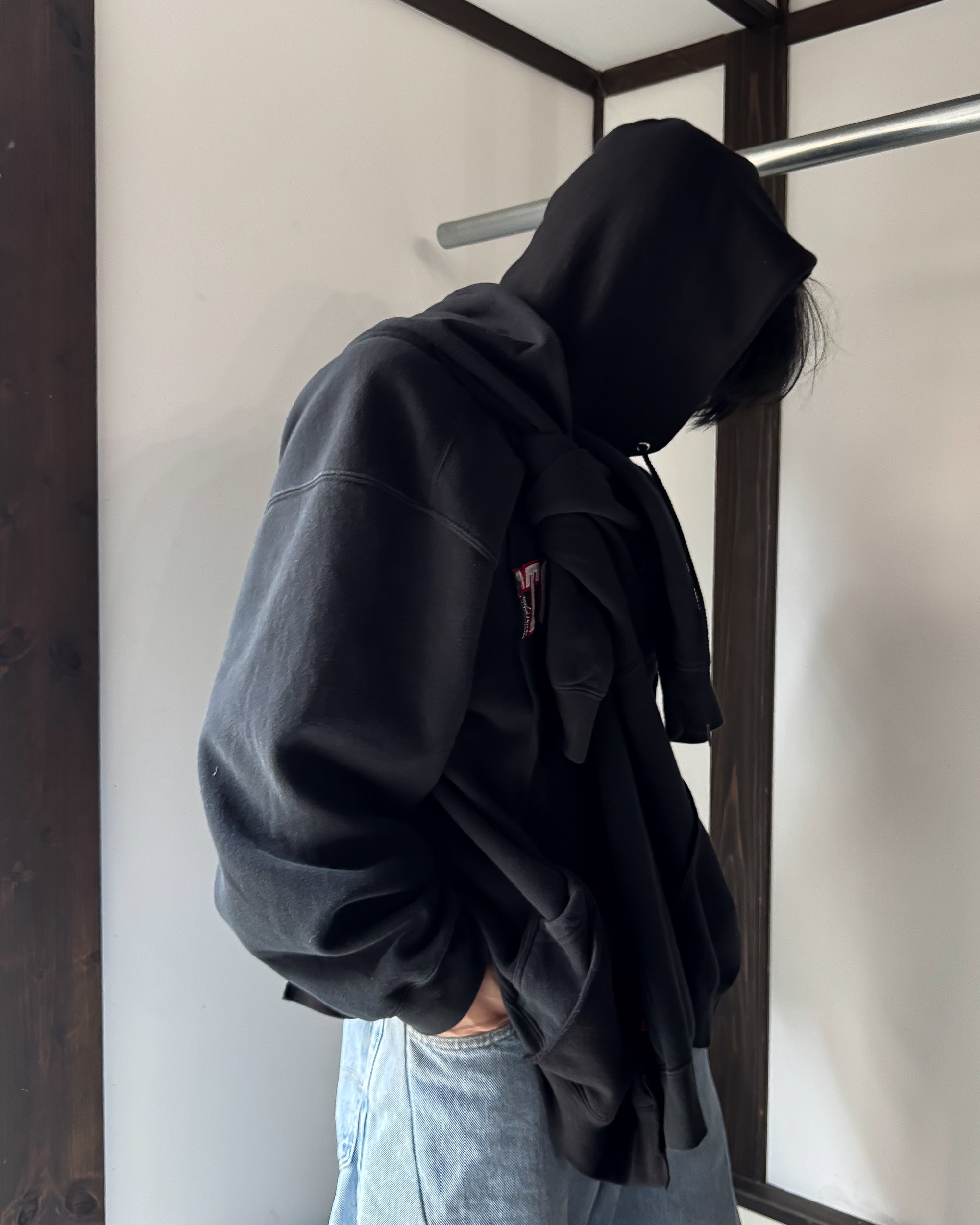 ID25-018 / two face sweat【A】