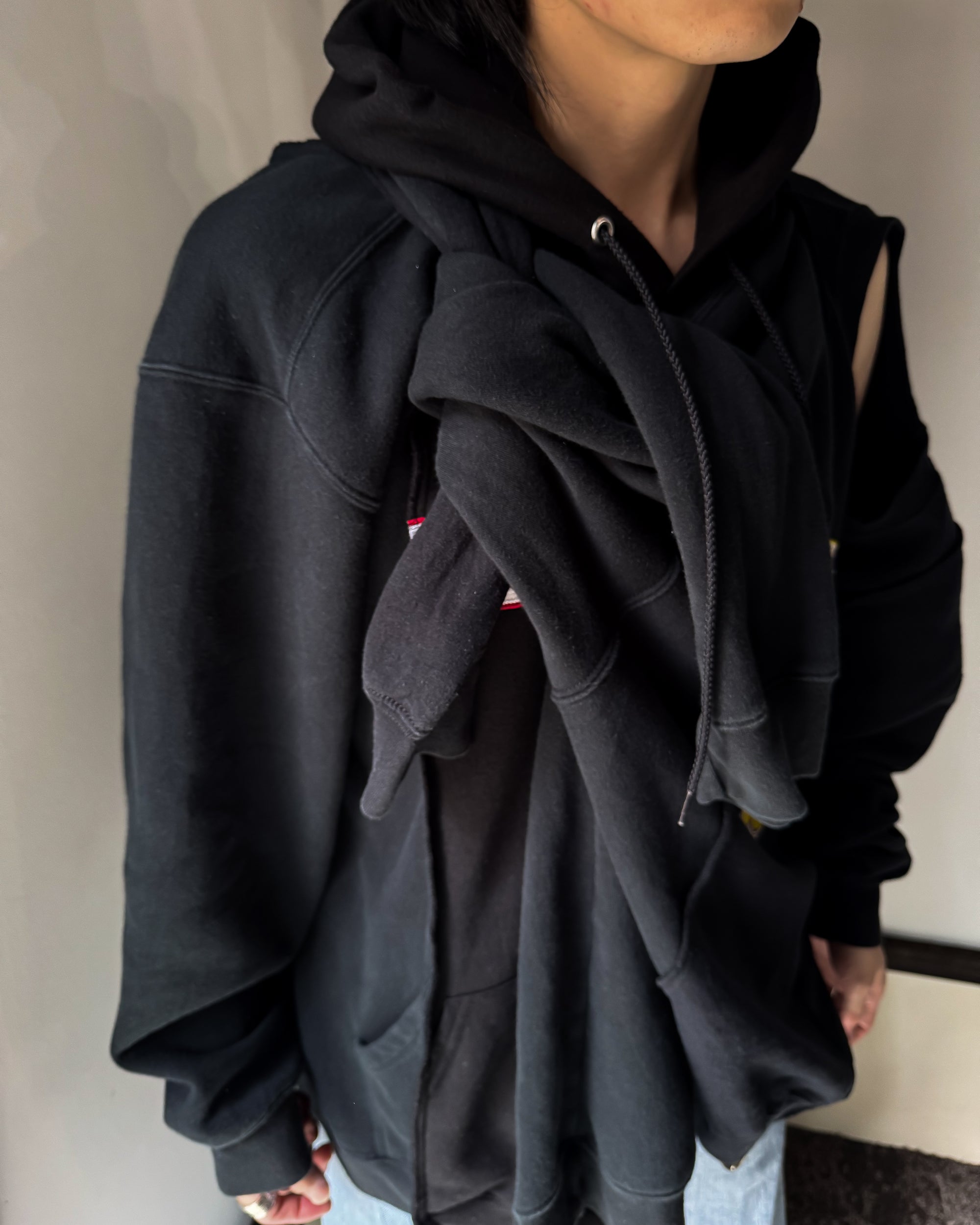 ID25-018 / two face sweat【A】