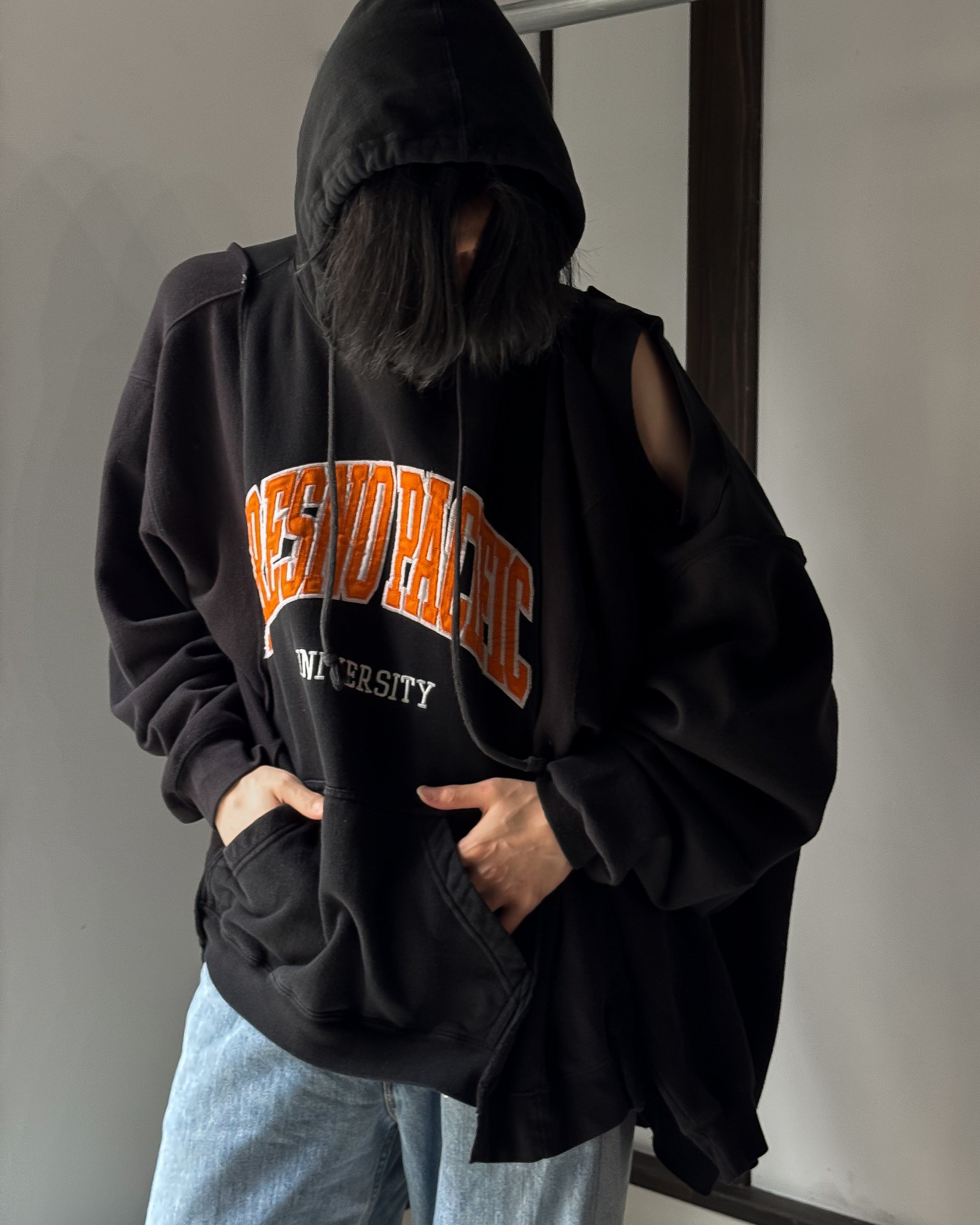 ID25-018 / two face sweat【C】