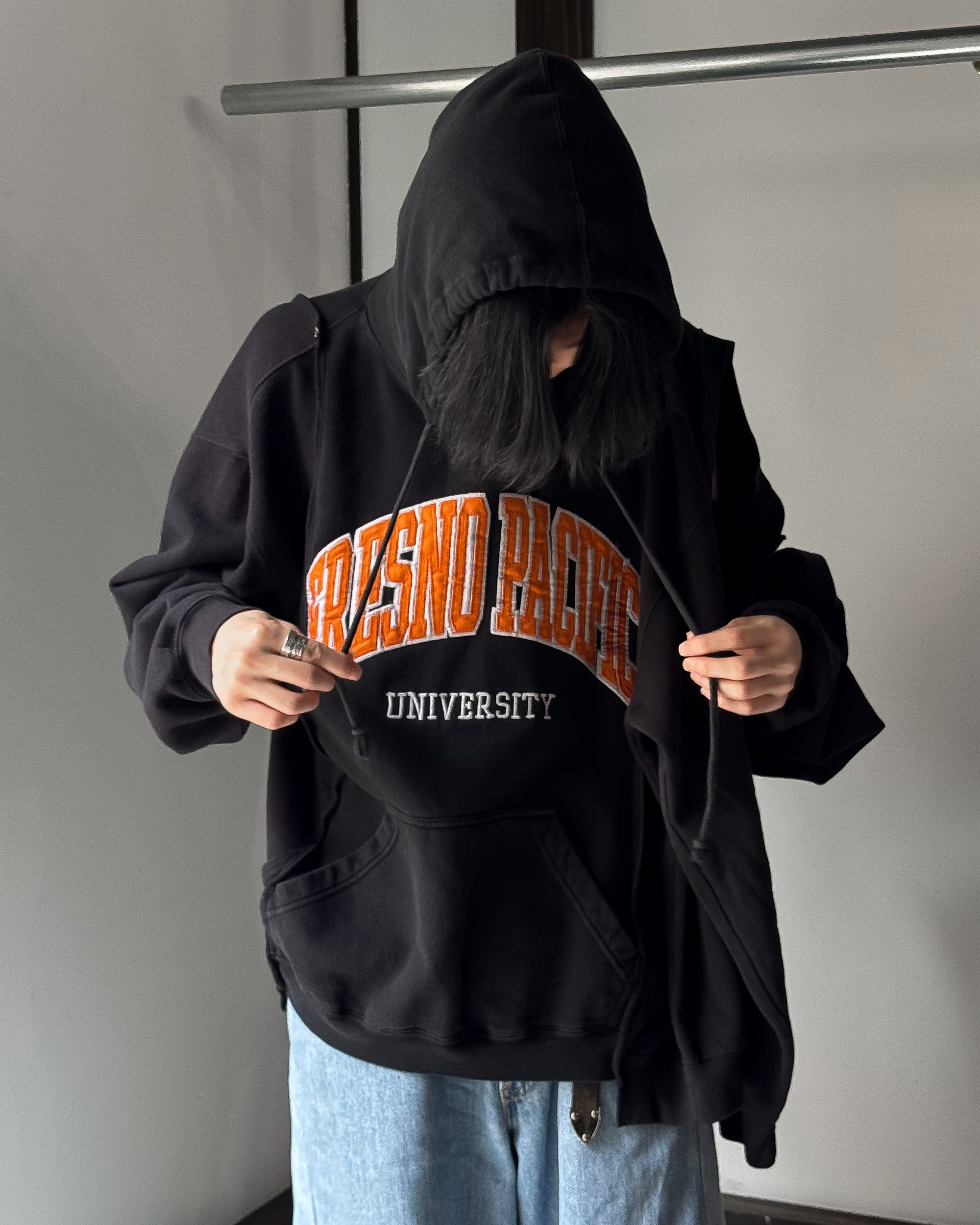 ID25-018 / two face sweat【C】