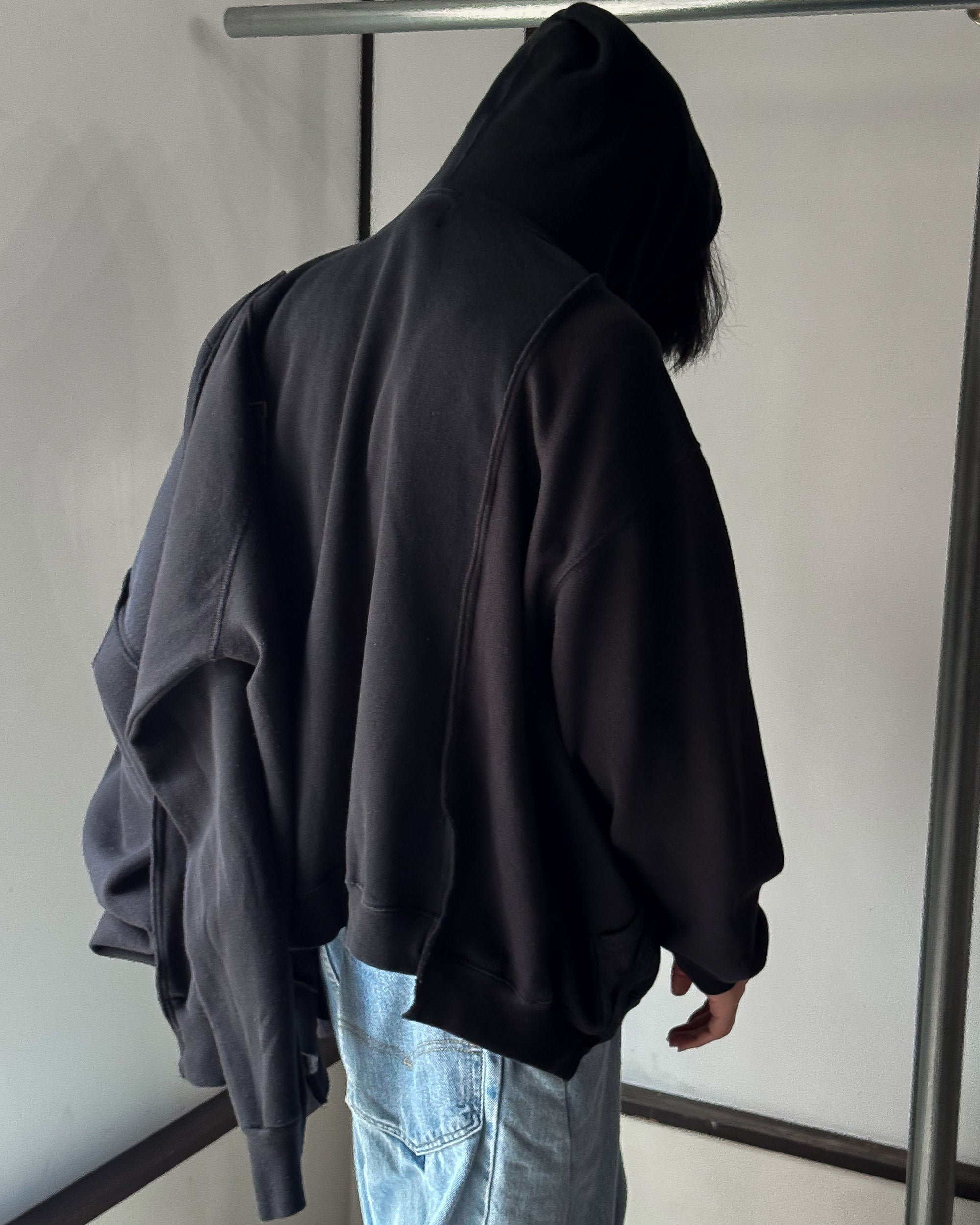 ID25-018 / two face sweat【C】