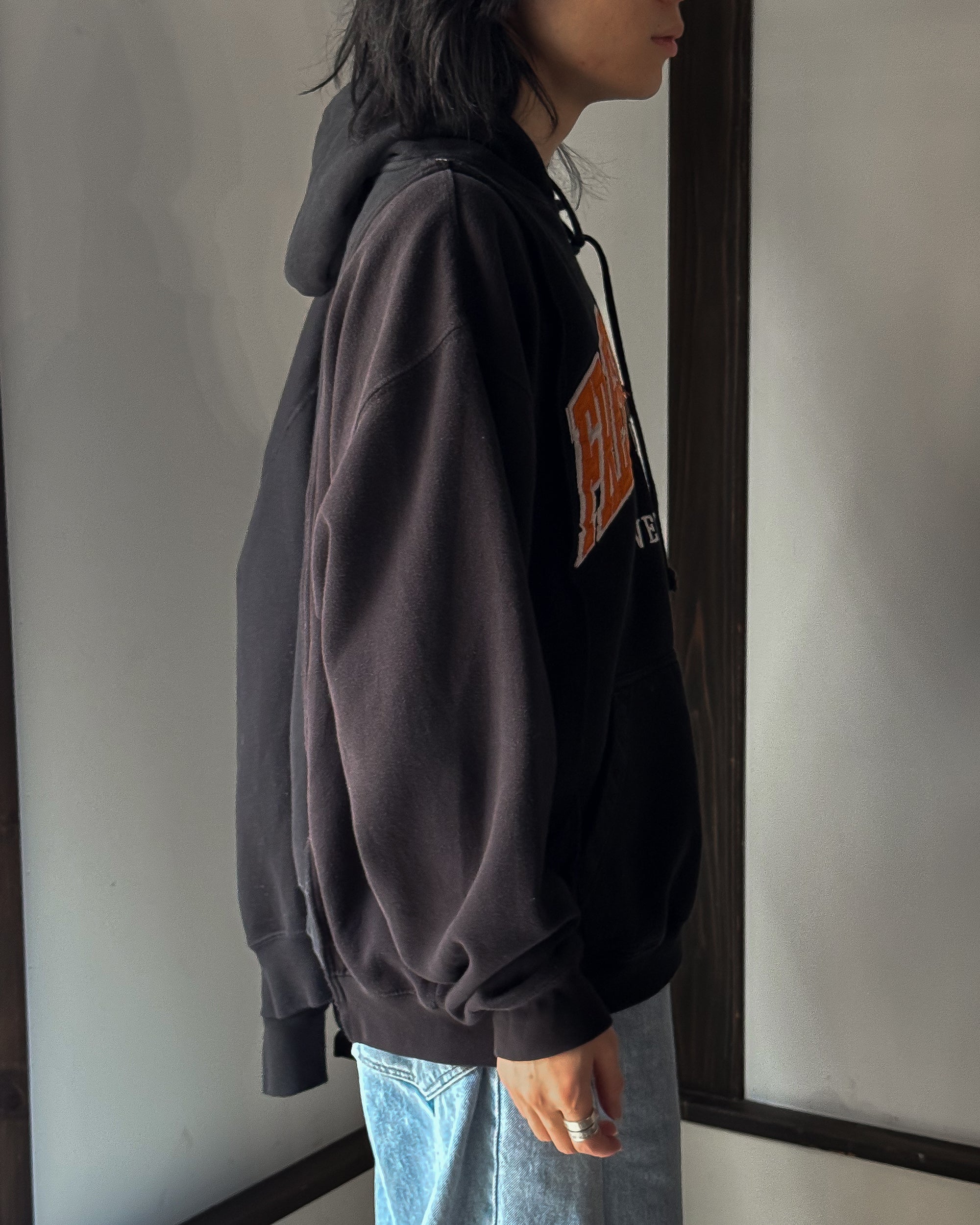 ID25-018 / two face sweat【C】