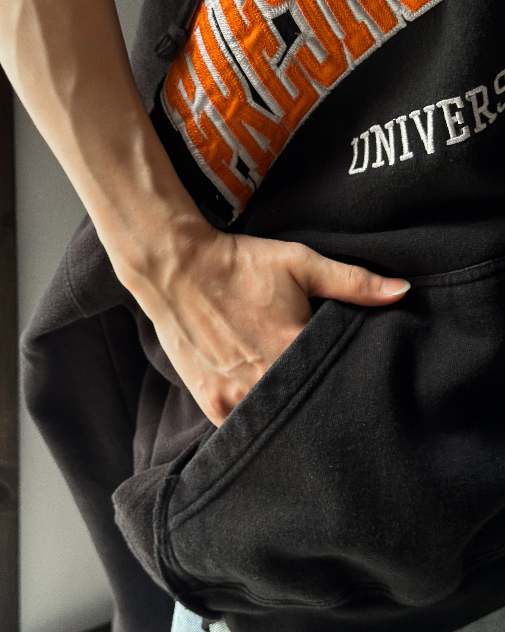 ID25-018 / two face sweat【C】