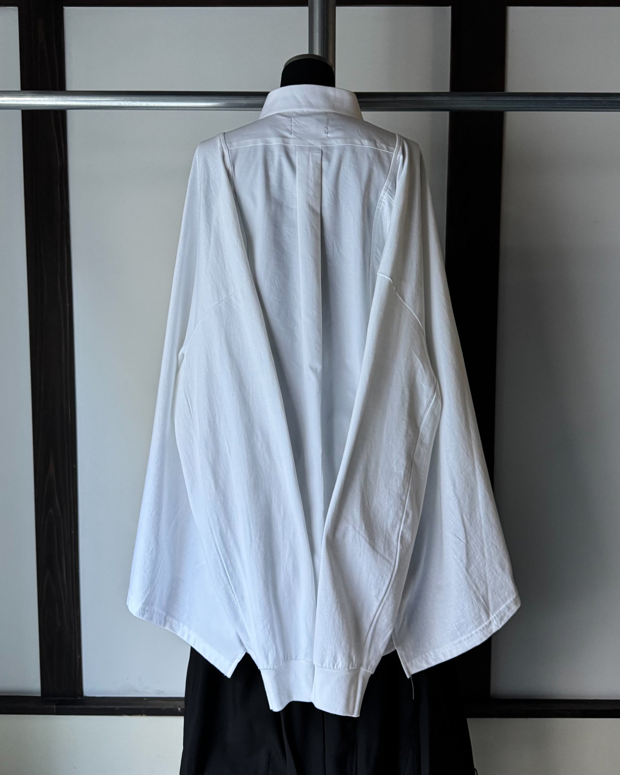 ID25-032-F / docking avant-garde shirt【A】
