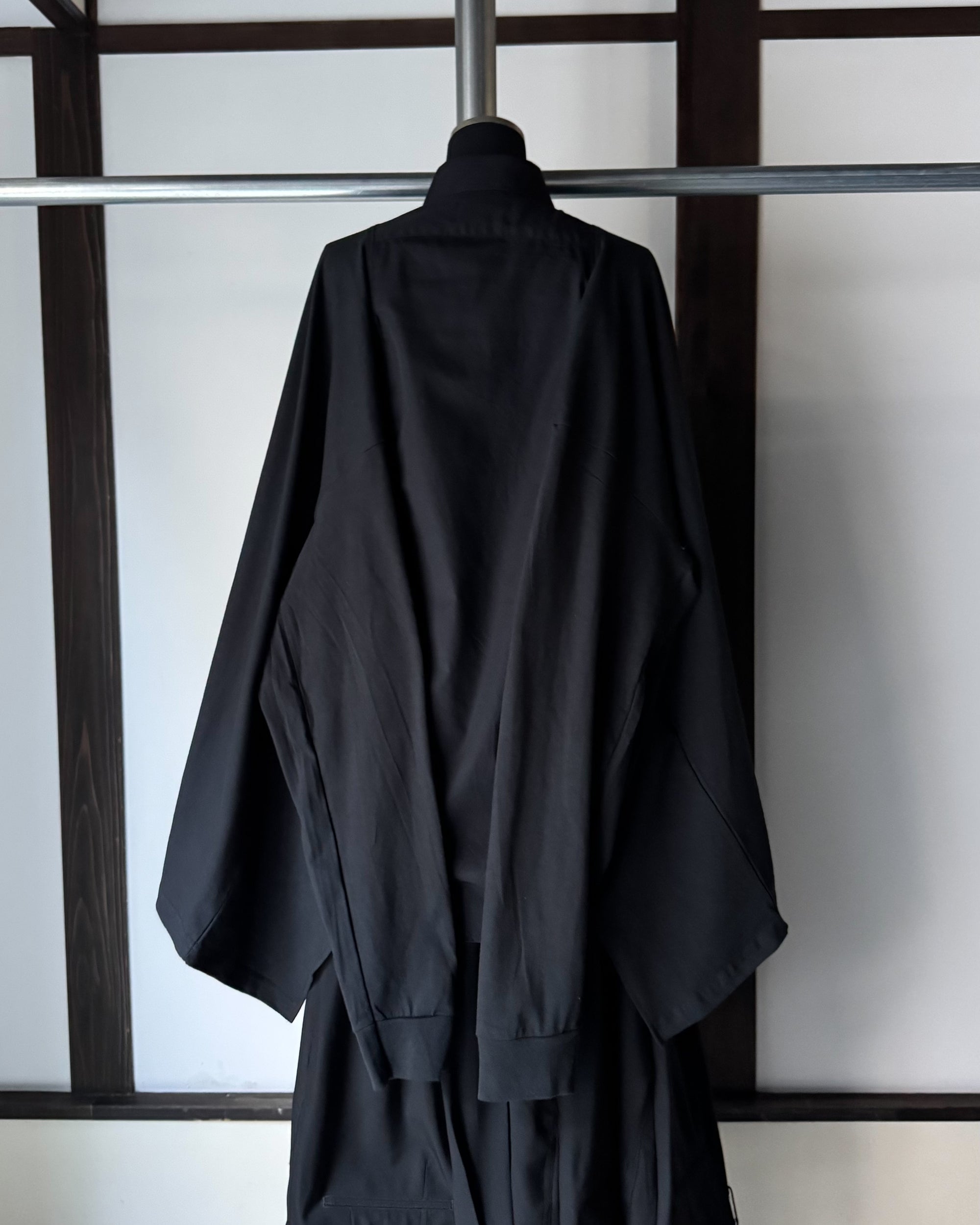 ID25-032-F / docking avant-garde shirt【B】